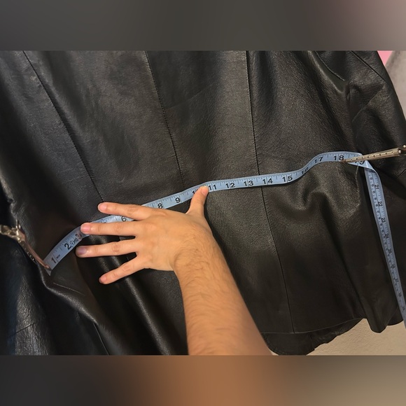 Leather jacket - Picture 8 of 8